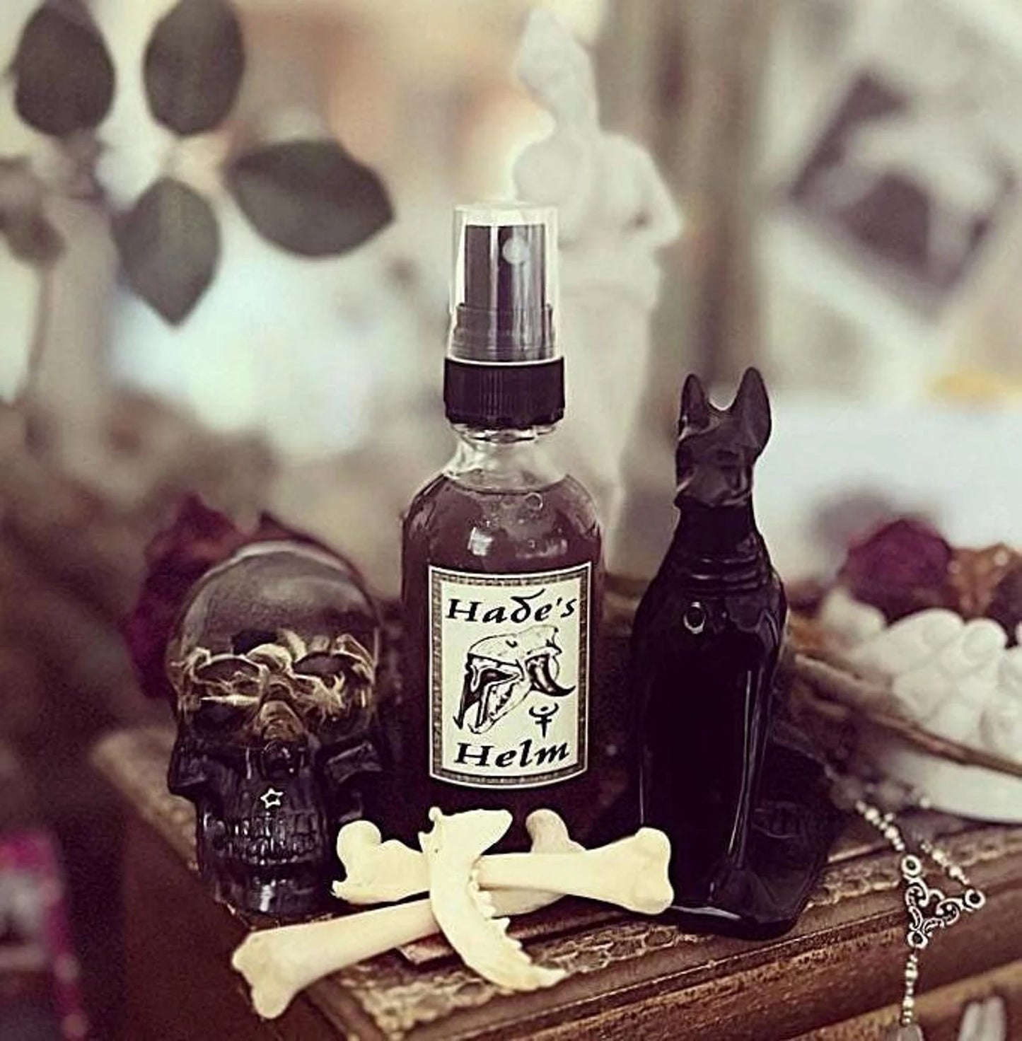 Hade's Helm Spray