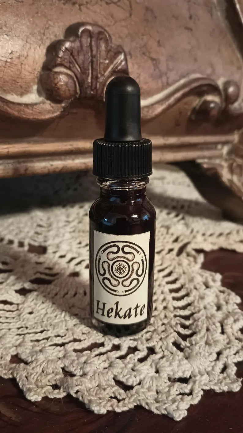 Hekate Oil