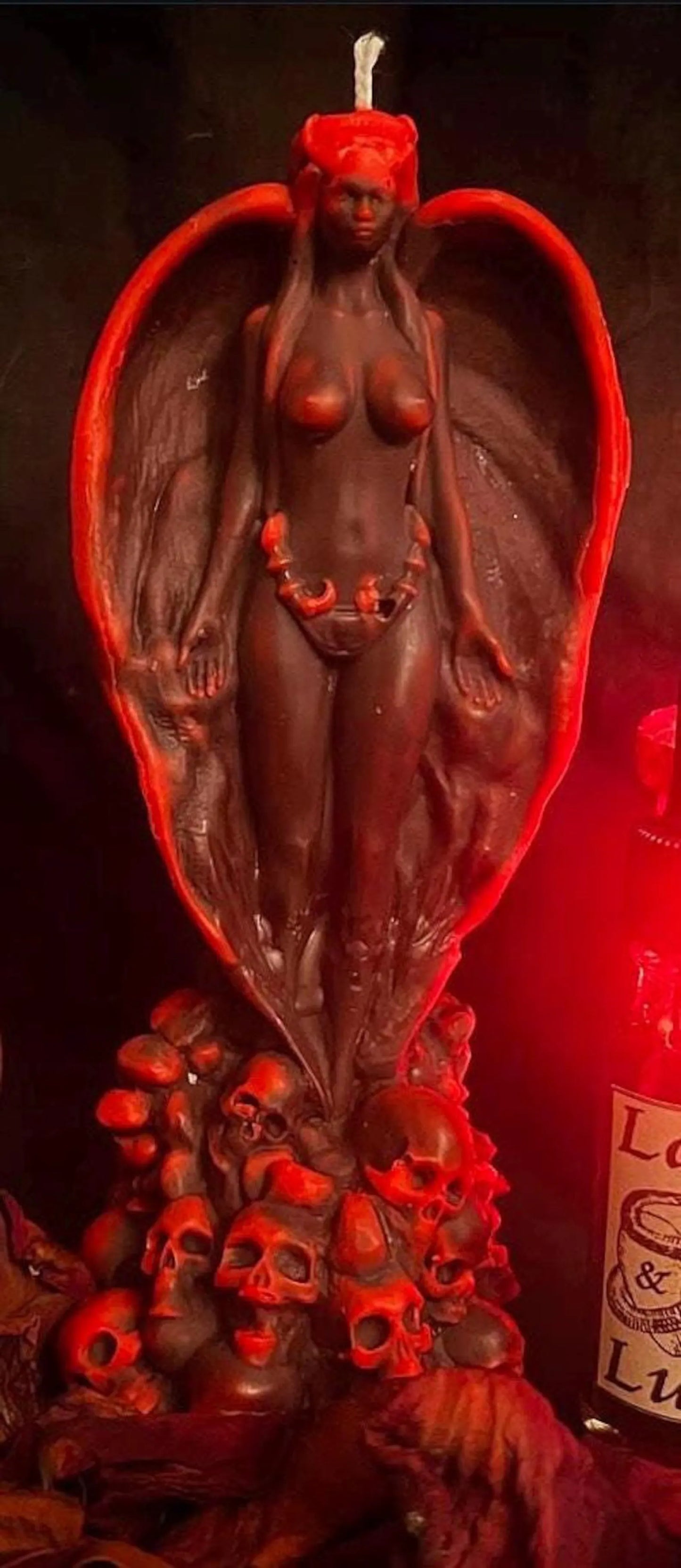 Lilith Sculpted Candle
